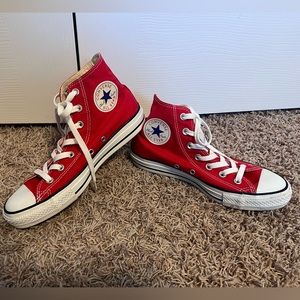 Red Size 8 Hightop Converse